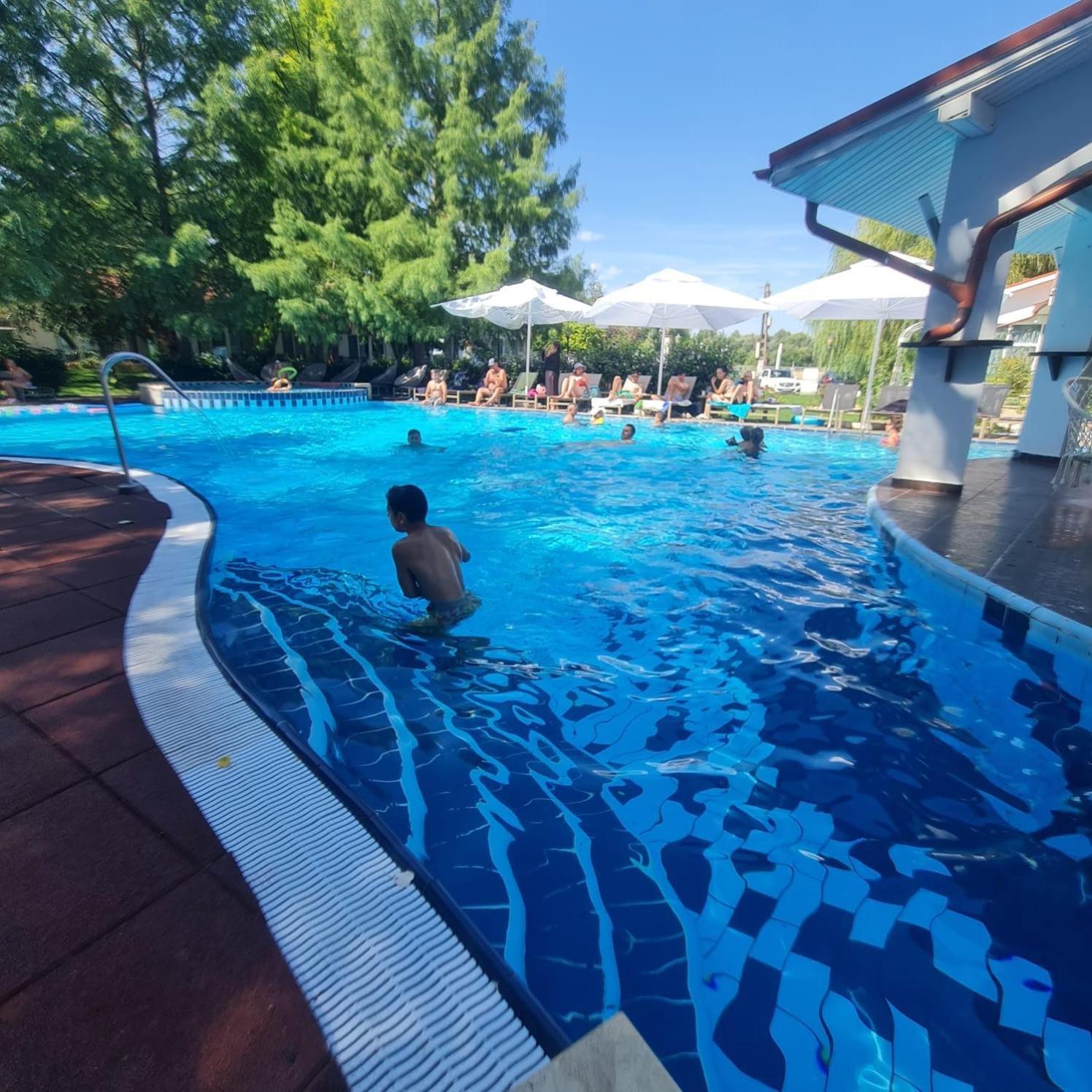 Steaua Apelor Family Resort Nufaru Exterior photo